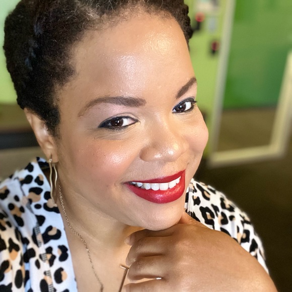 Meet your Posher, Jamonica - Picture 1 of 1